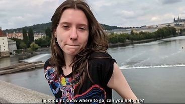 Setkání na ulici s polskou studentkou končí obrovským výstřikem na její drobné tělíčko  | Porno video